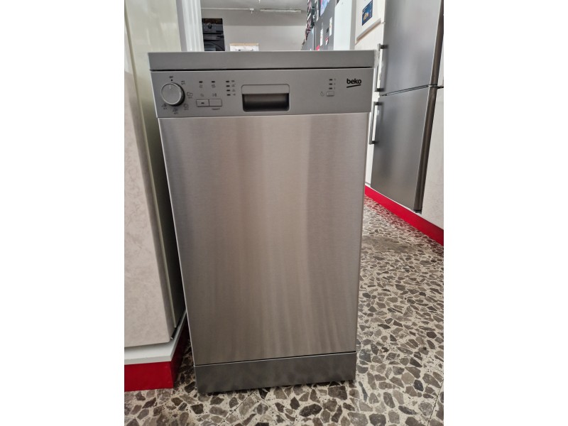 Lavastoviglie beko slim DFS05024X